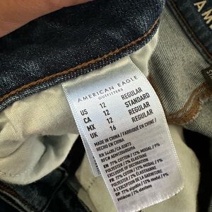 Size 12 American Eagle mom jeans